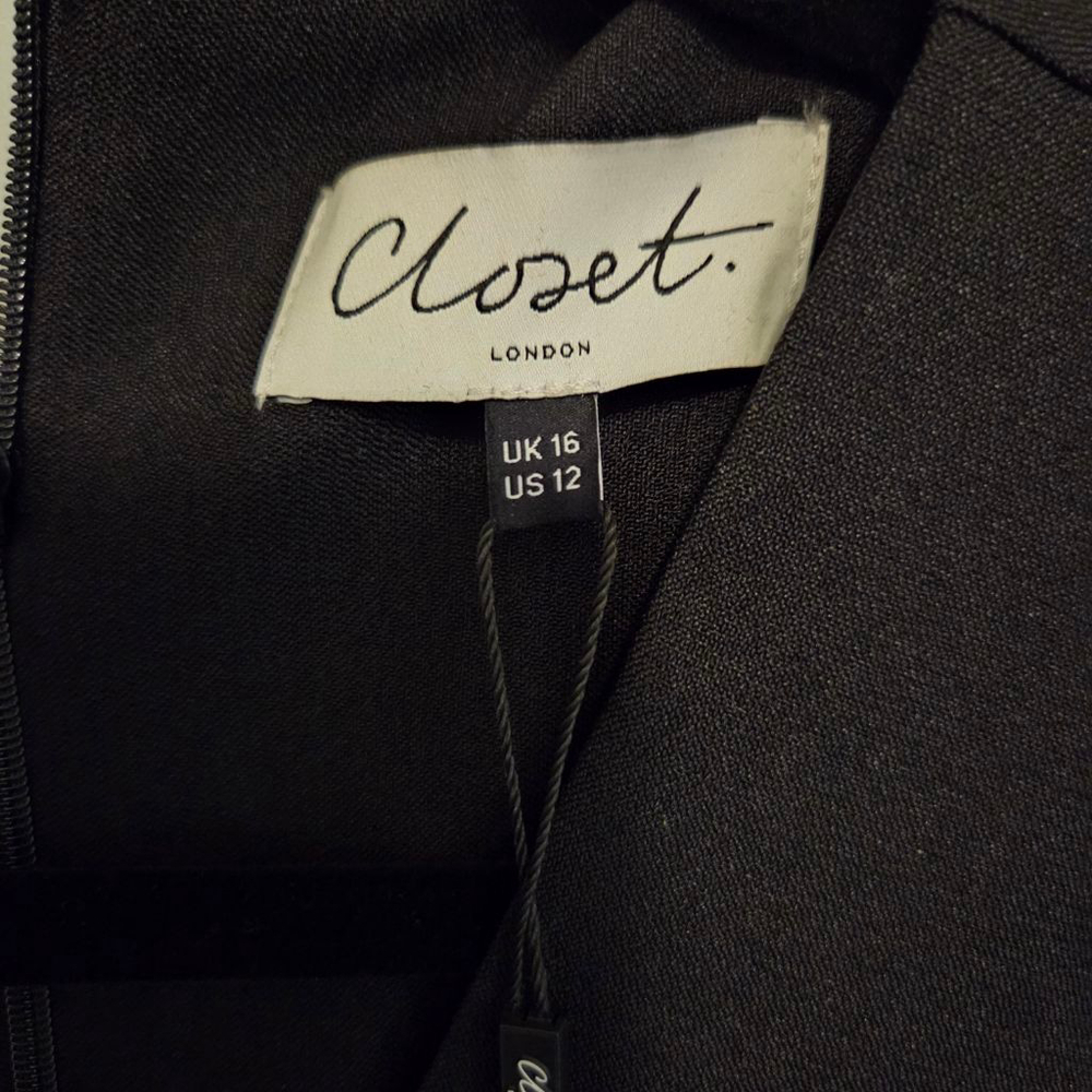 Closet London Black Long Sleeve V-Neck Jumpsuit Size 12 - Picture 5 of 6